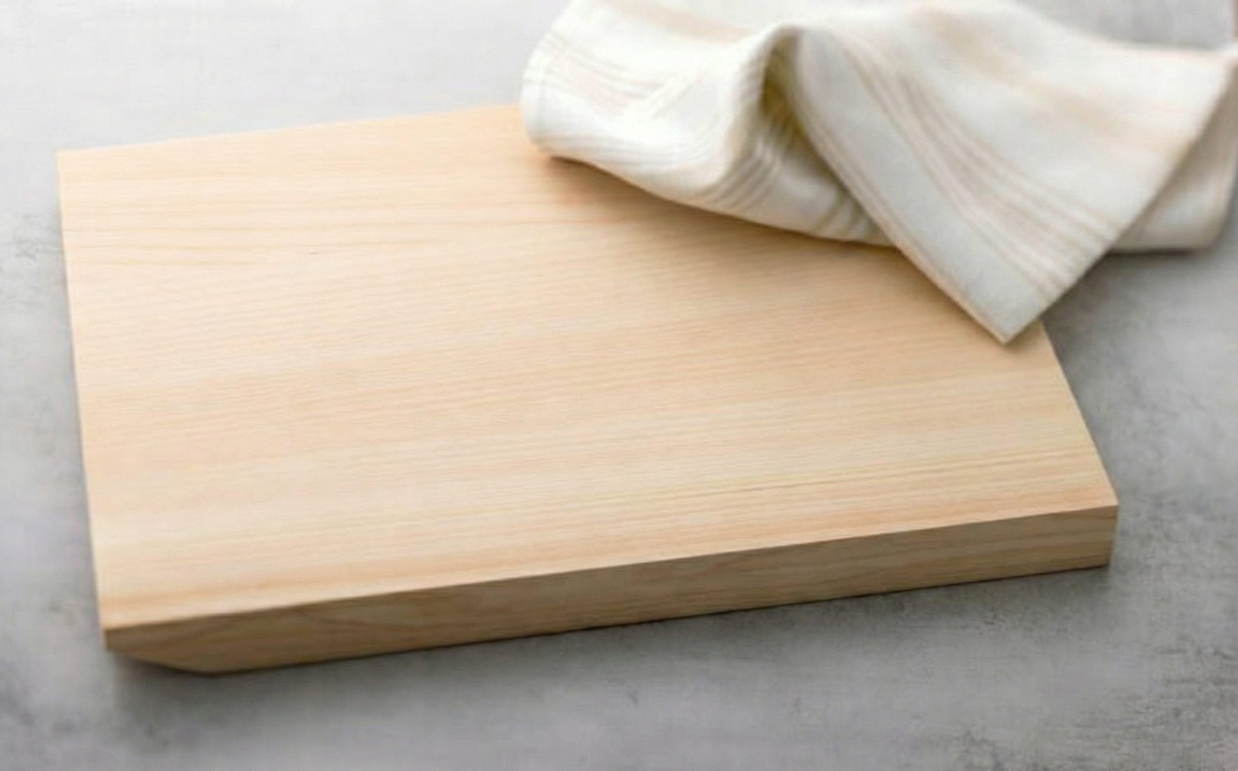 【木製まな板】意外と簡単！日々のお手入れと特別なメンテナンス方法