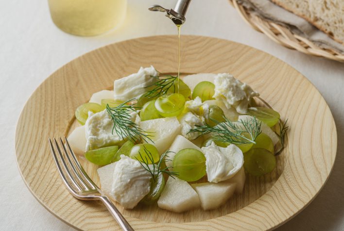 春の予感が漂う季節に、果実を楽しむひと皿 | 色を引き立たせる器「木製リムプレート」